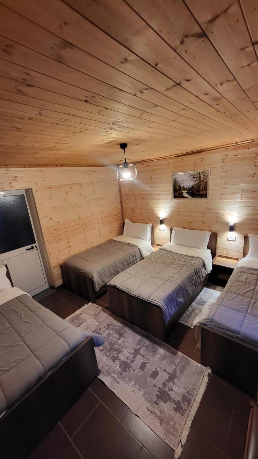 Bujtina Pllumi Theth Bed & Breakfast 部屋 写真