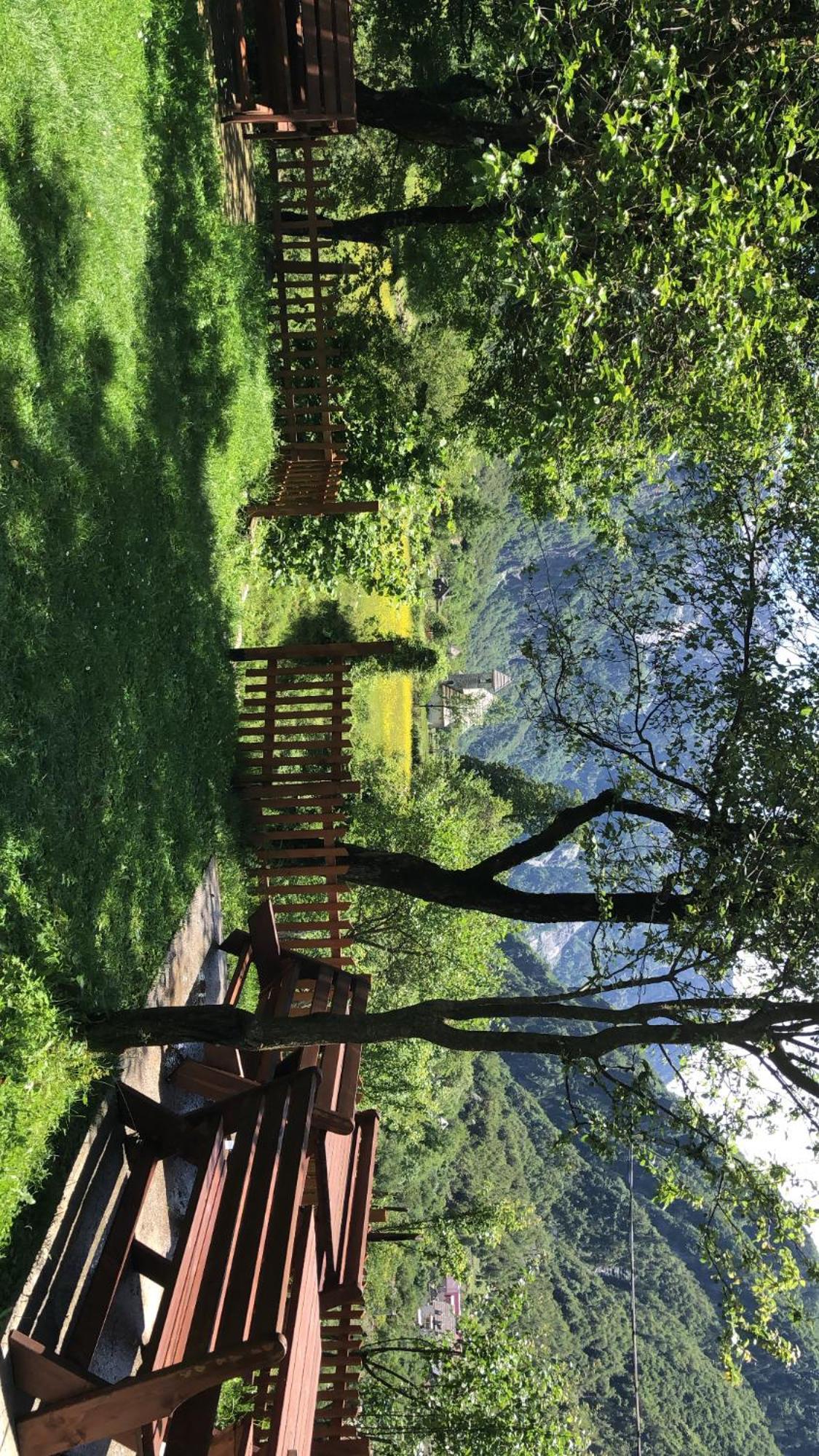 Bujtina Pllumi Theth Bed & Breakfast エクステリア 写真